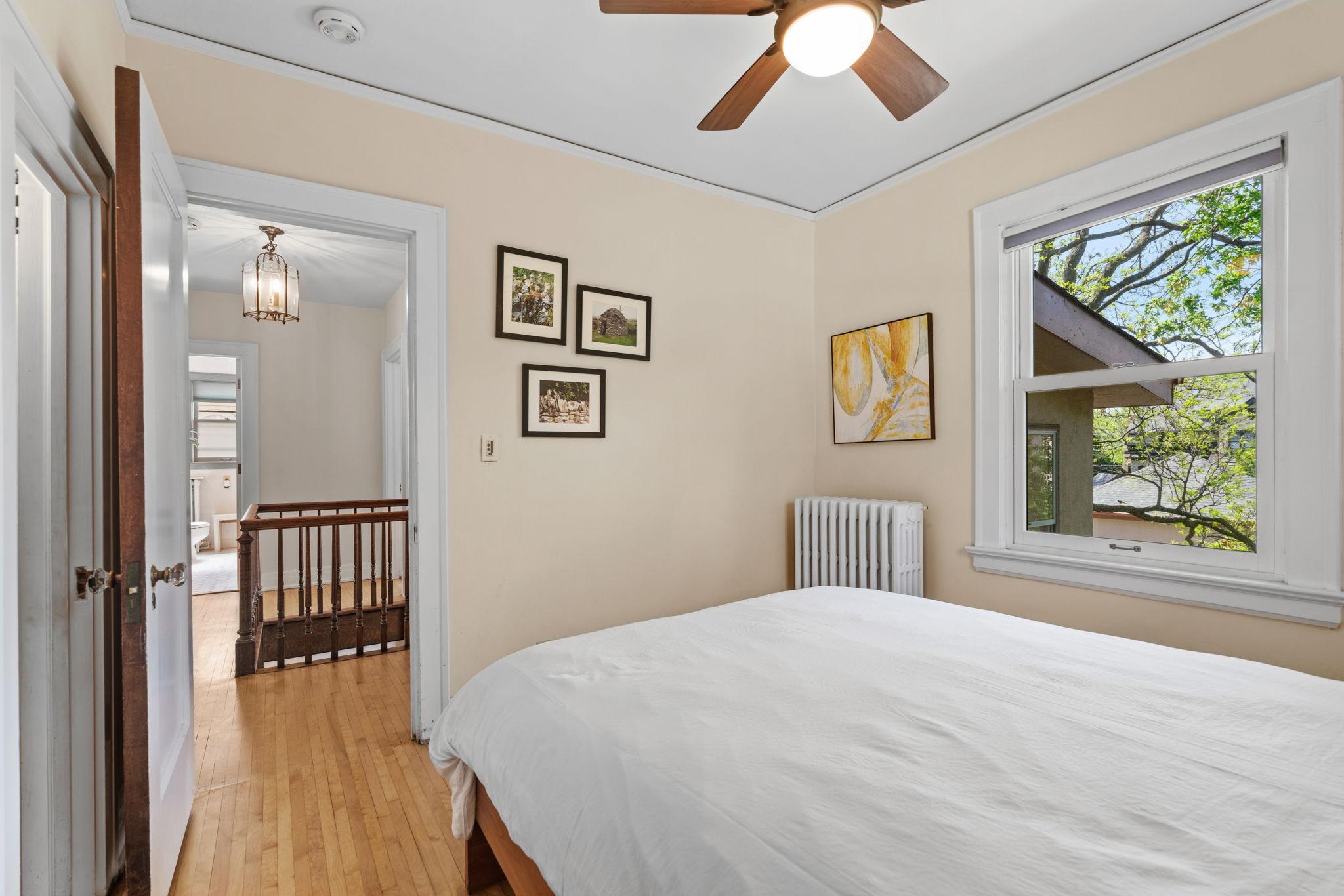 62-web-or-mls-1629 25th St-62.jpg