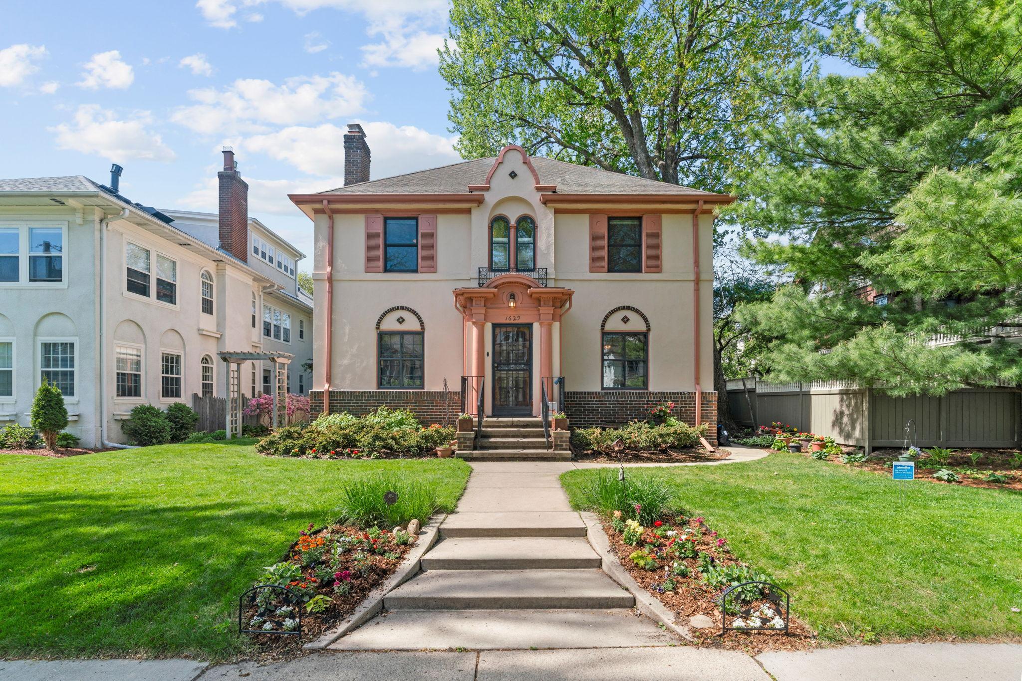 1-web-or-mls-1629 25th St-1.jpg