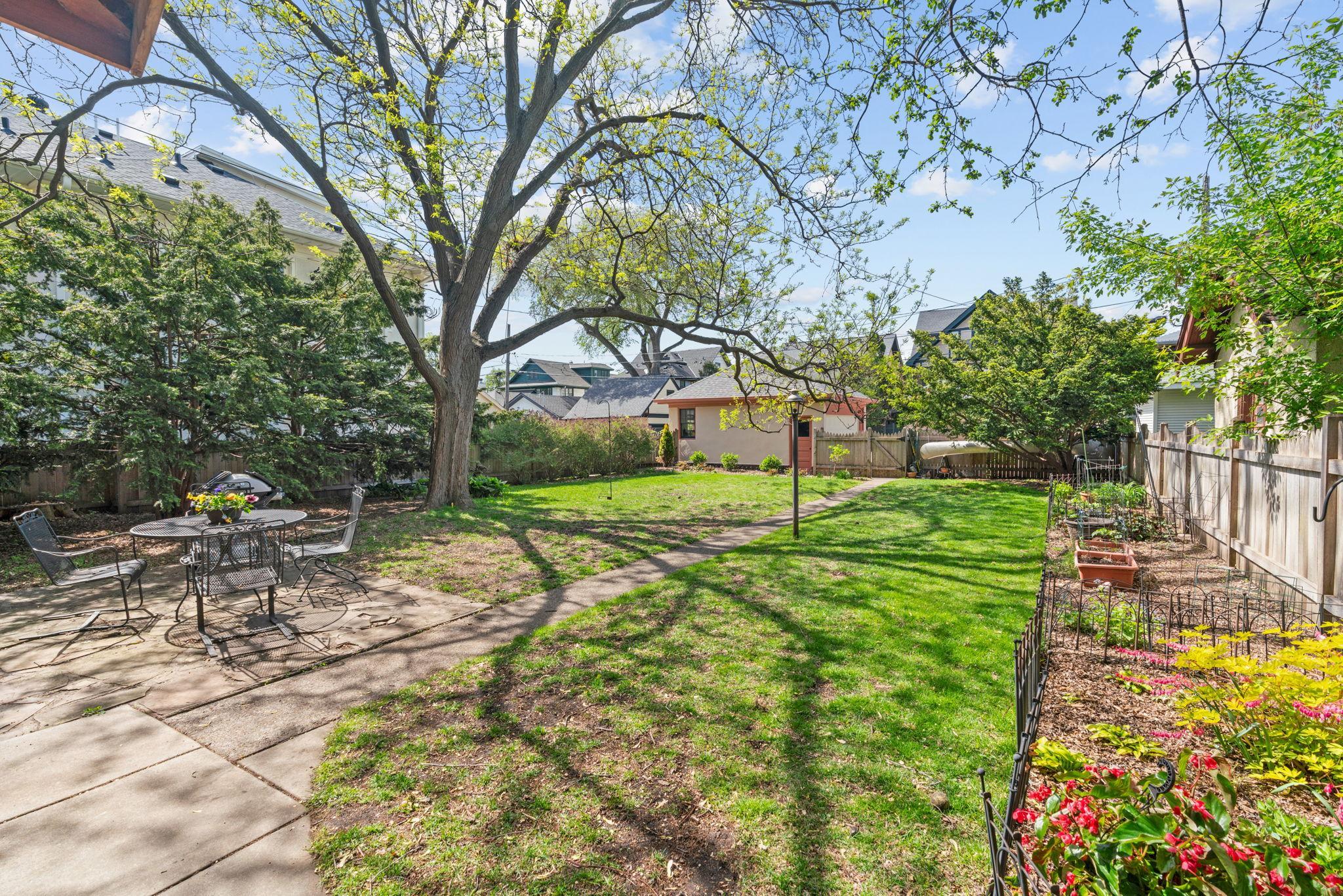 7-web-or-mls-1629 25th St-7.jpg
