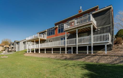 9 Island Heights Court NE, Pine Island, MN 55963