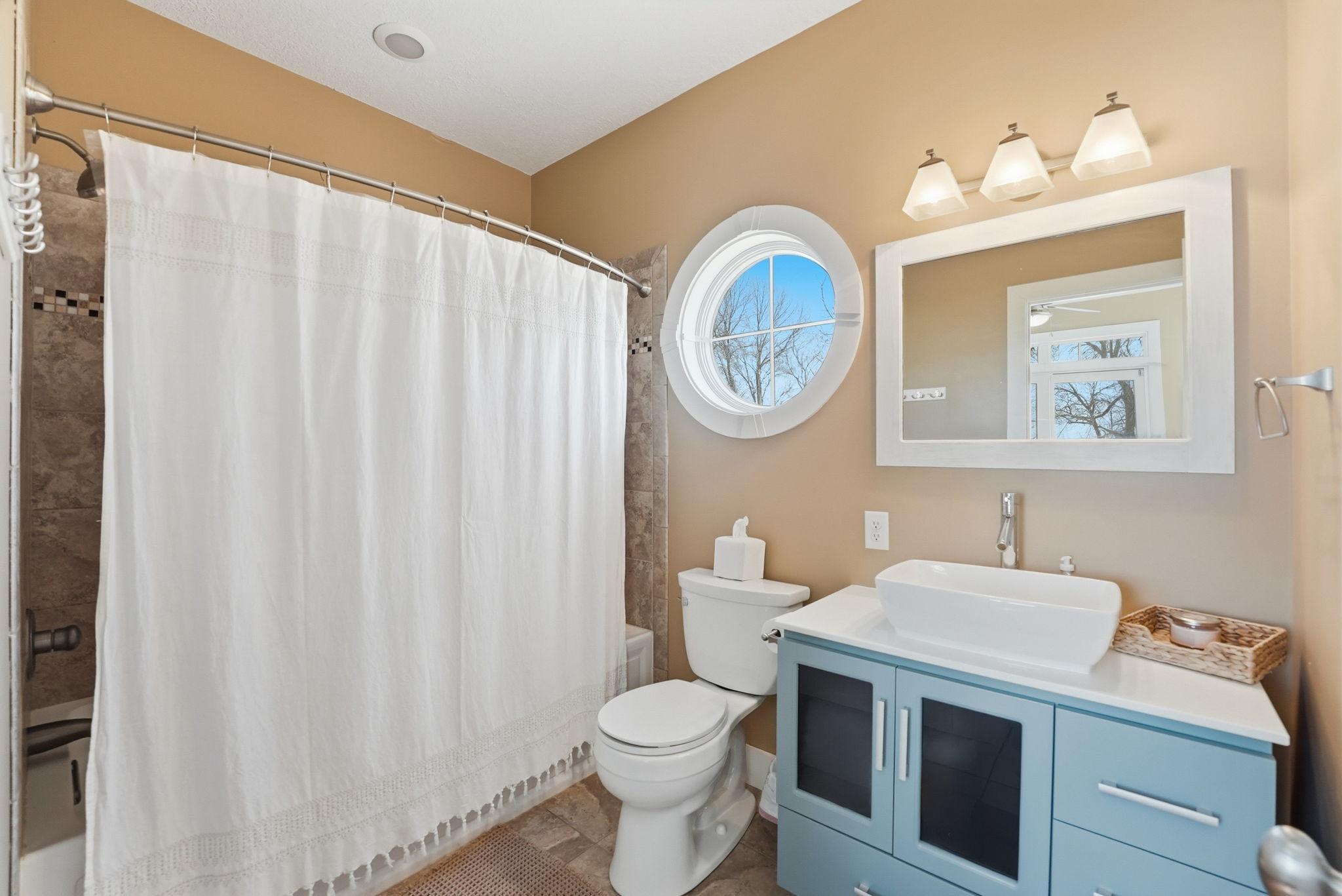 Primary bath