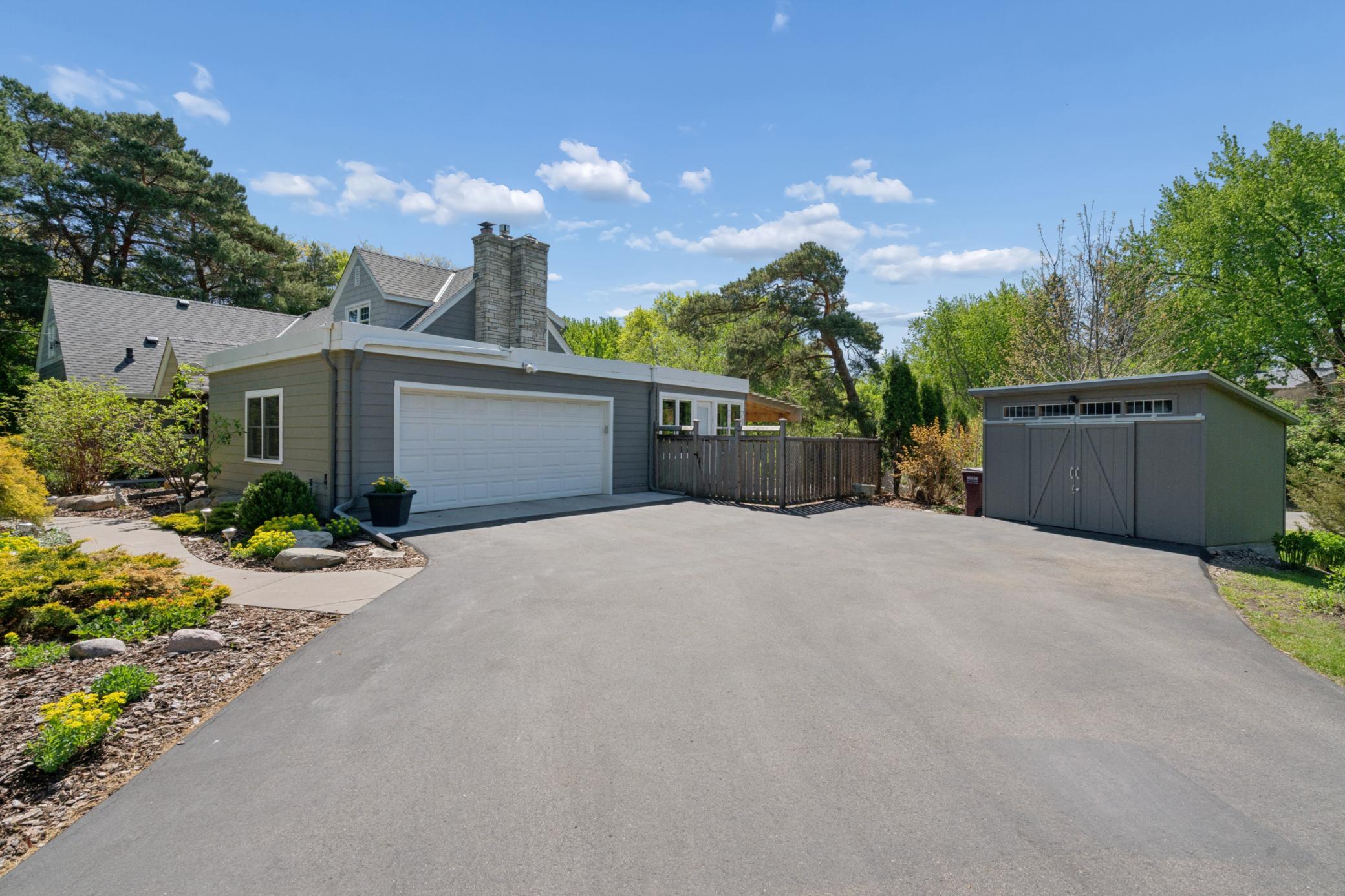 Welcome Home to 784 Hilltop Court in Mendota Heights, Minnesota