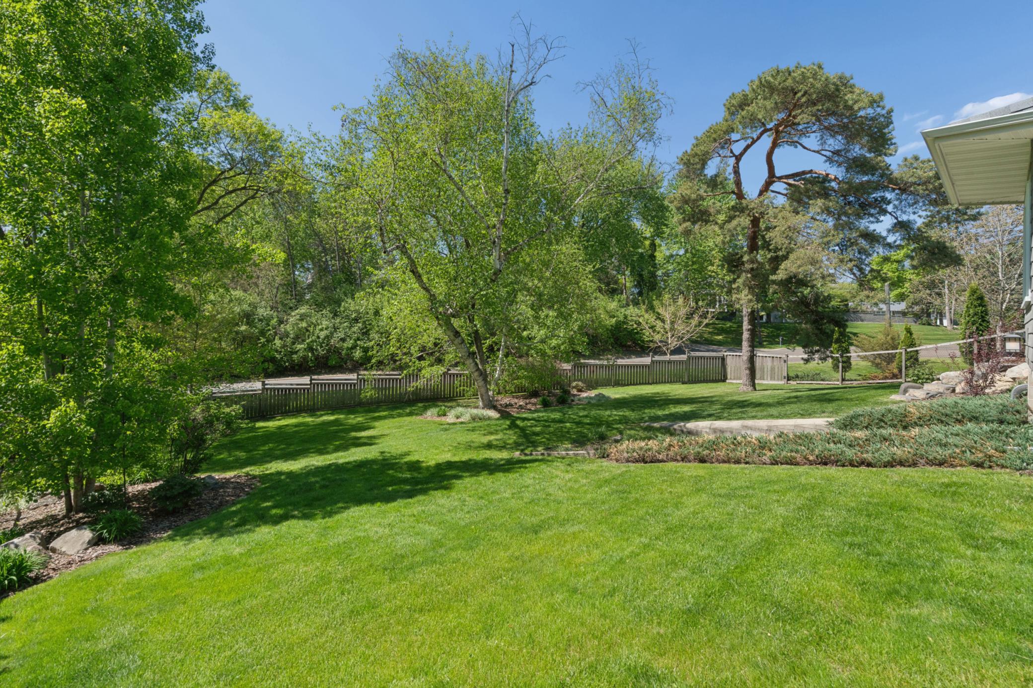 Welcome Home to 784 Hilltop Court in Mendota Heights, Minnesota
