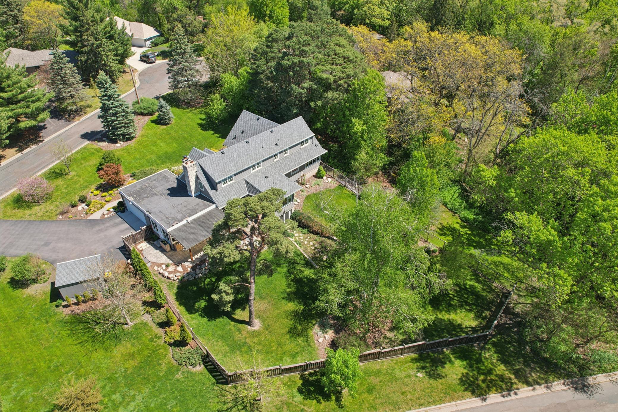 Welcome Home to 784 Hilltop Court in Mendota Heights, Minnesota