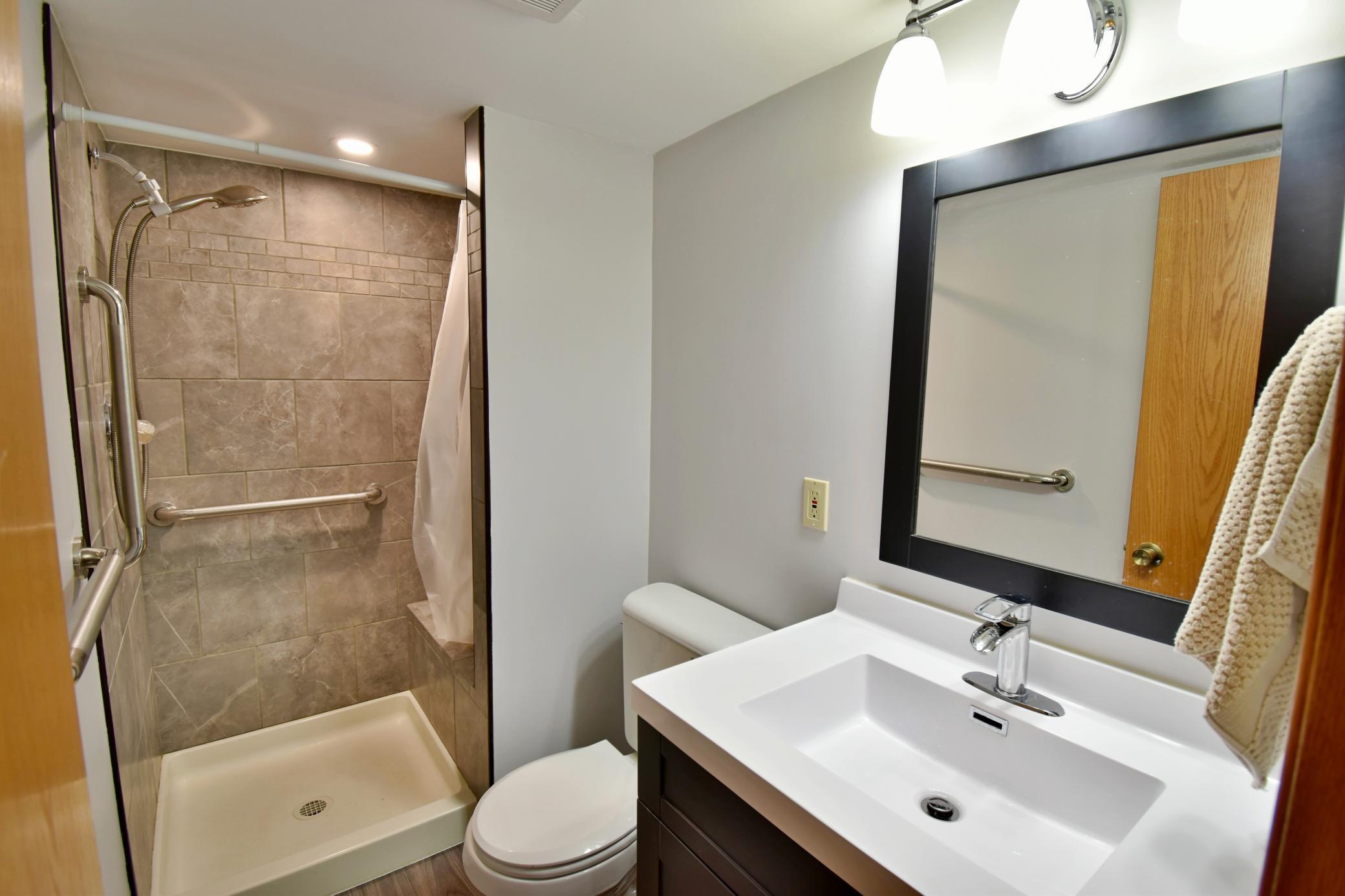 Lower level 3/4 bath