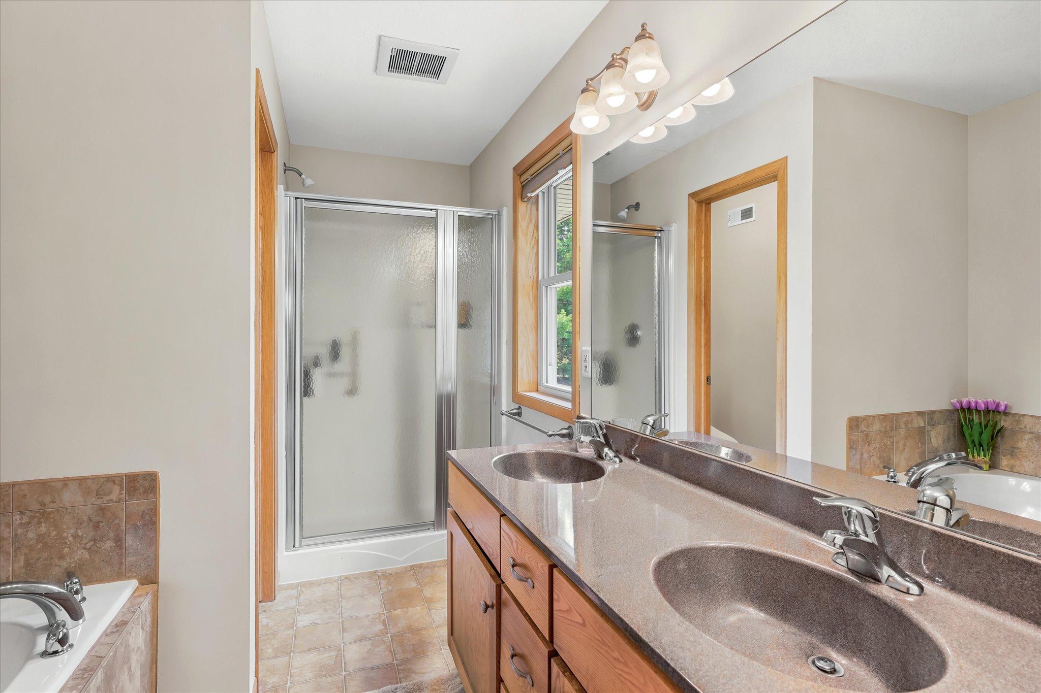 32-18757 243rd Ave NW [3078706]- 032.jpg