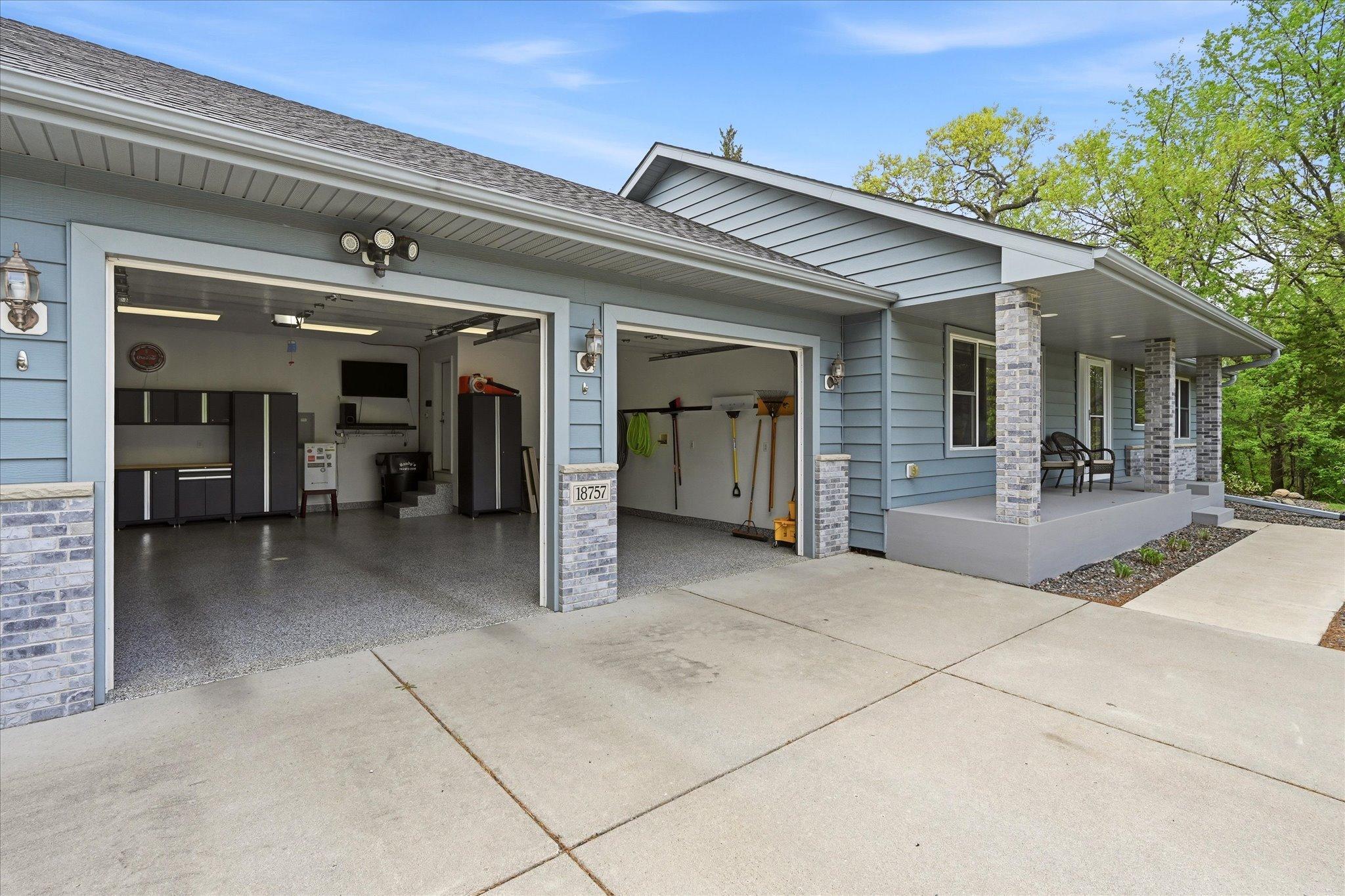 48-18757 243rd Ave NW [3078706]- 048.jpg