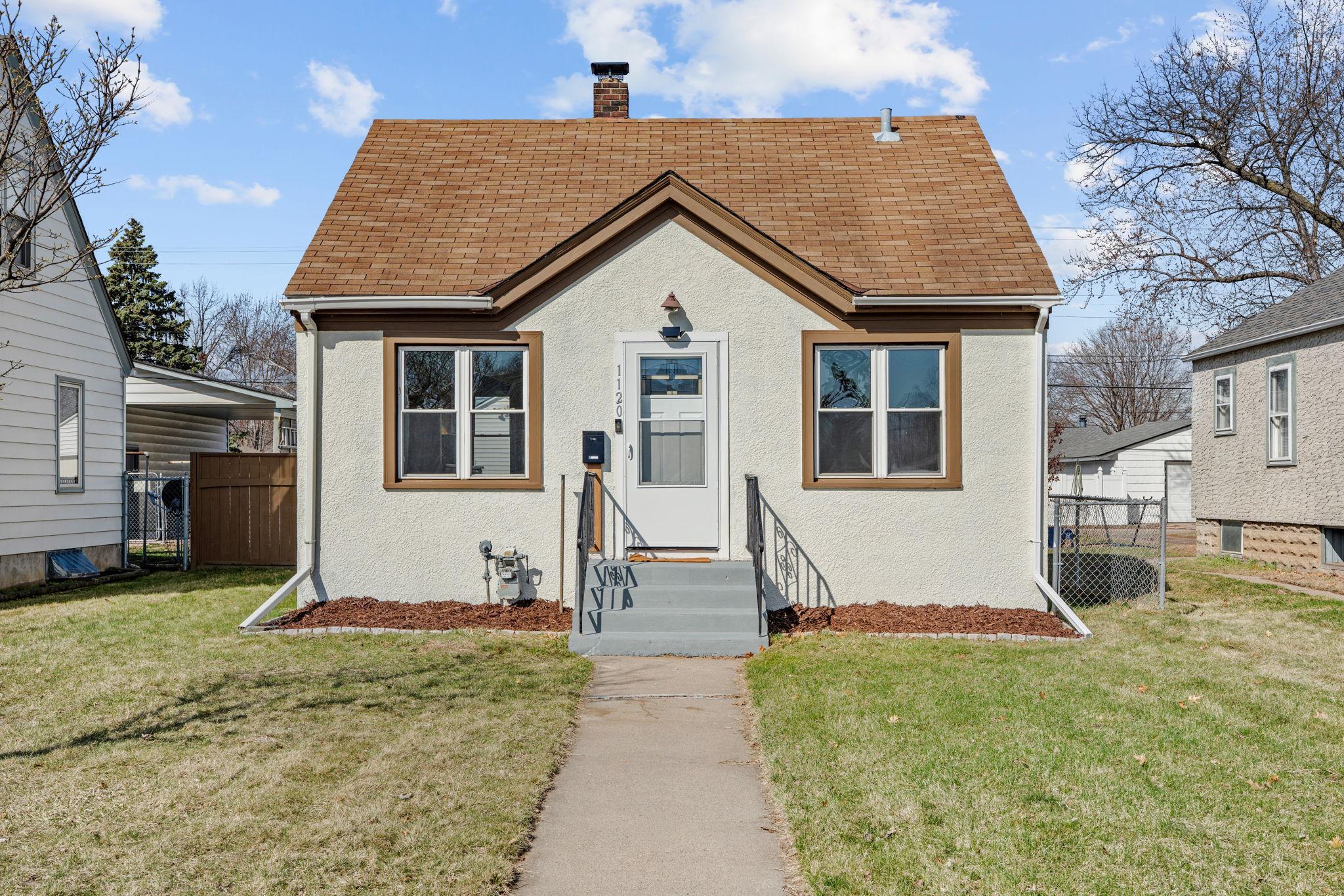 1-web-or-mls-1120 5th Ave S-1.jpg