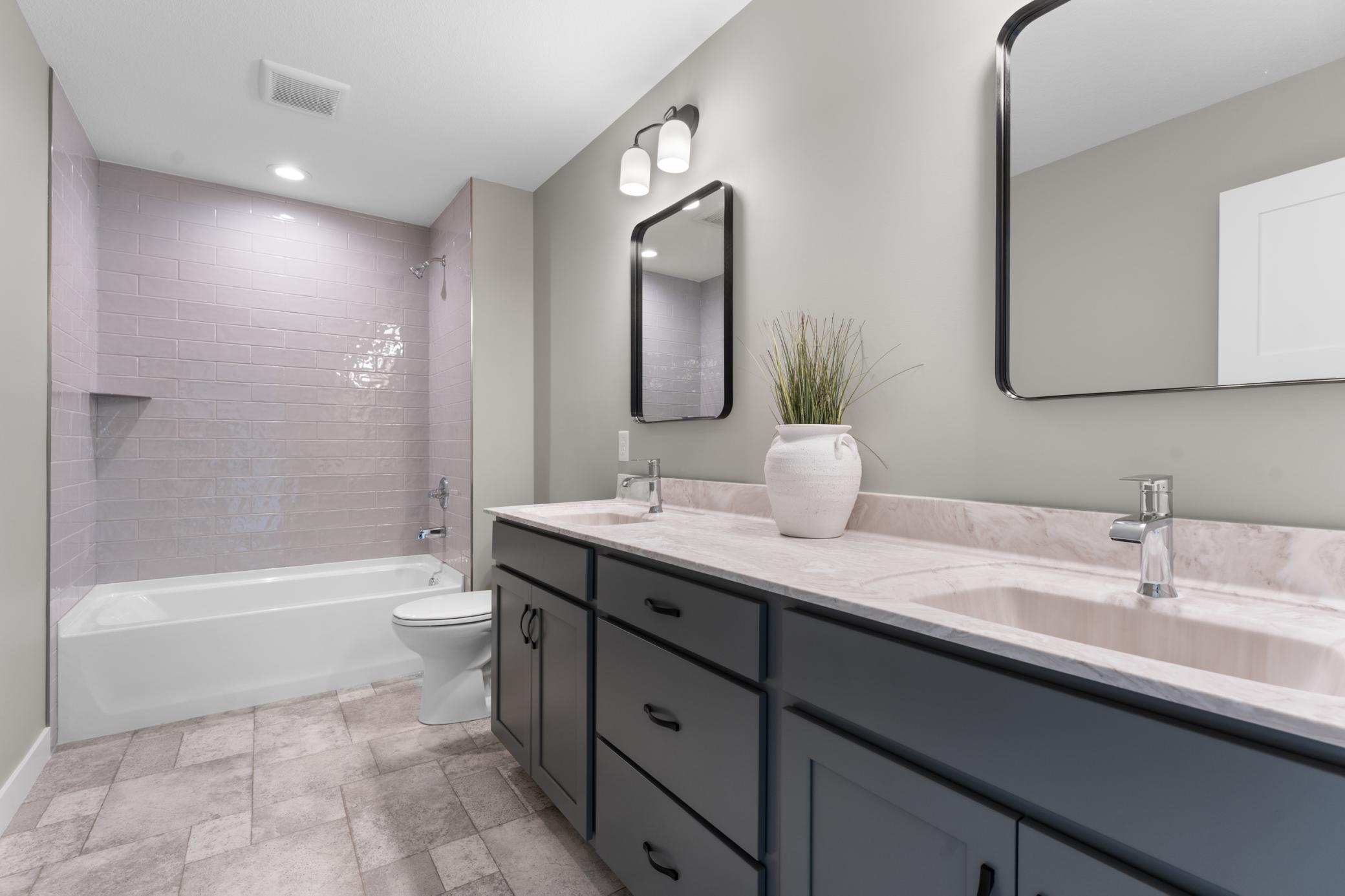 Noble Upper Level Full Bath.jpg