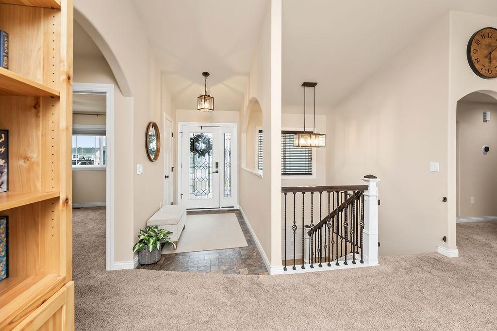 Bright, welcoming Foyer!