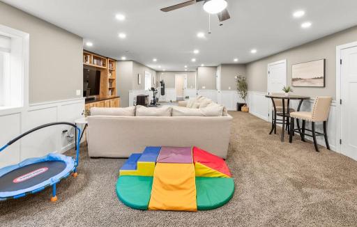 5103 44th Street S, Fargo, ND 58104