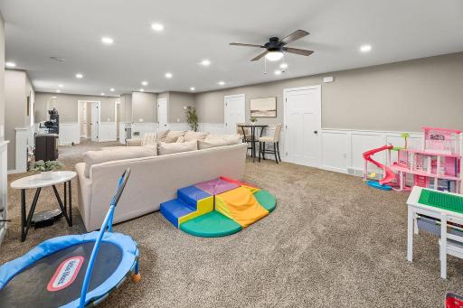 Room for kids play area, game table, guests & relaxation