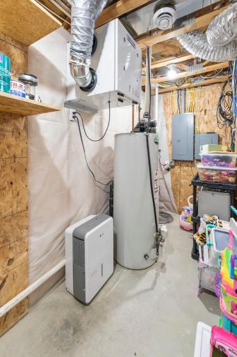 Air exchanger, Gas forced air, Humidistat