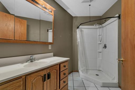 1002 Brook Court, Sauk Rapids, MN 56379