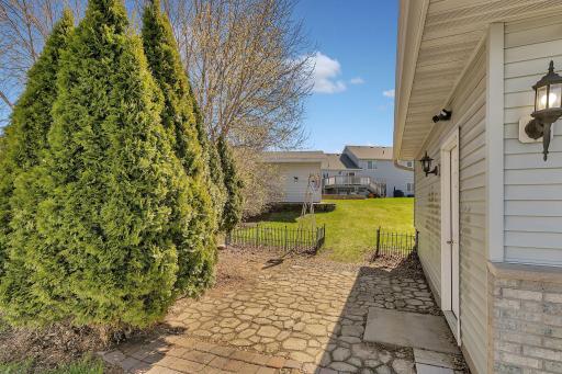 1002 Brook Court, Sauk Rapids, MN 56379