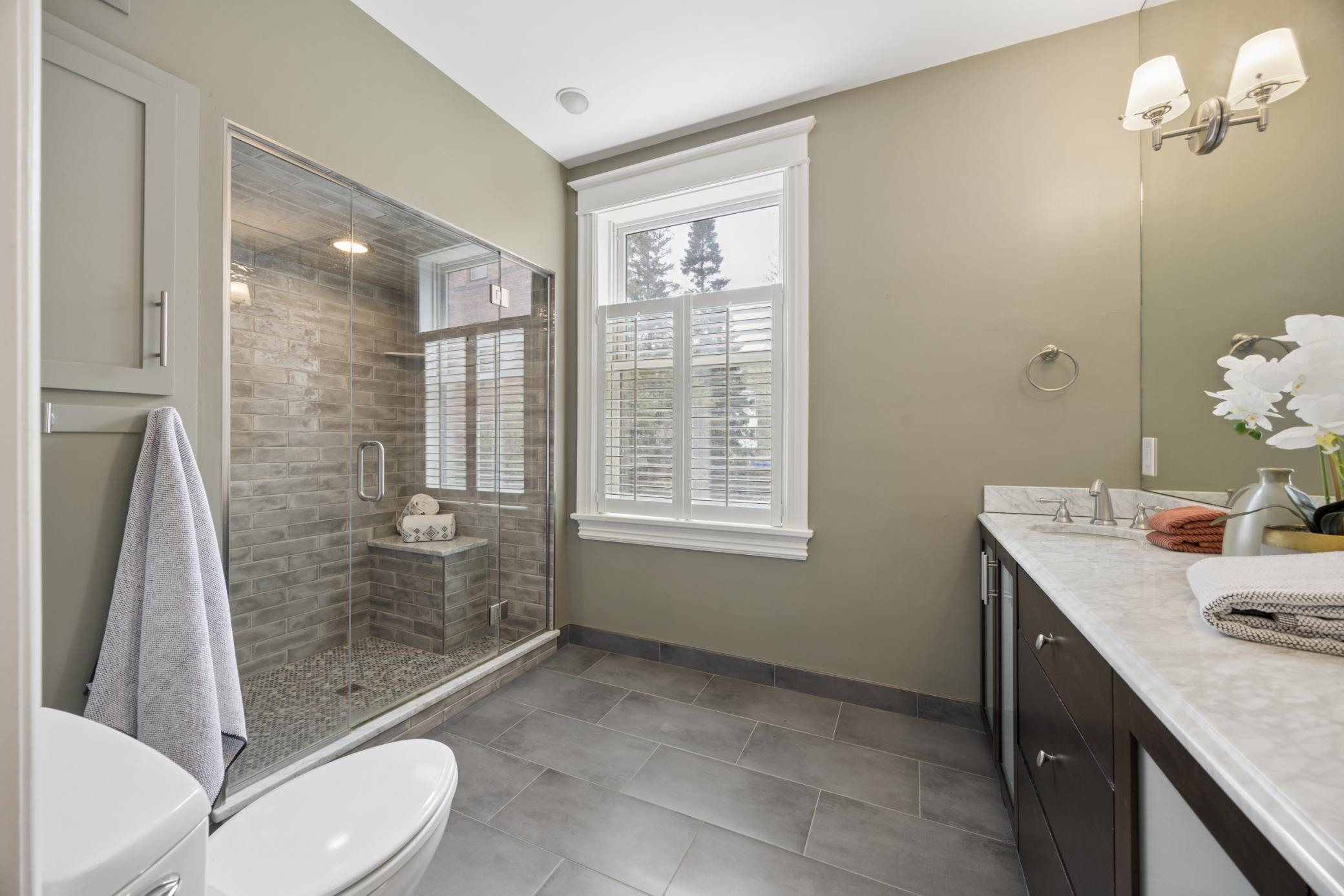 Primary Bath with SteamShower