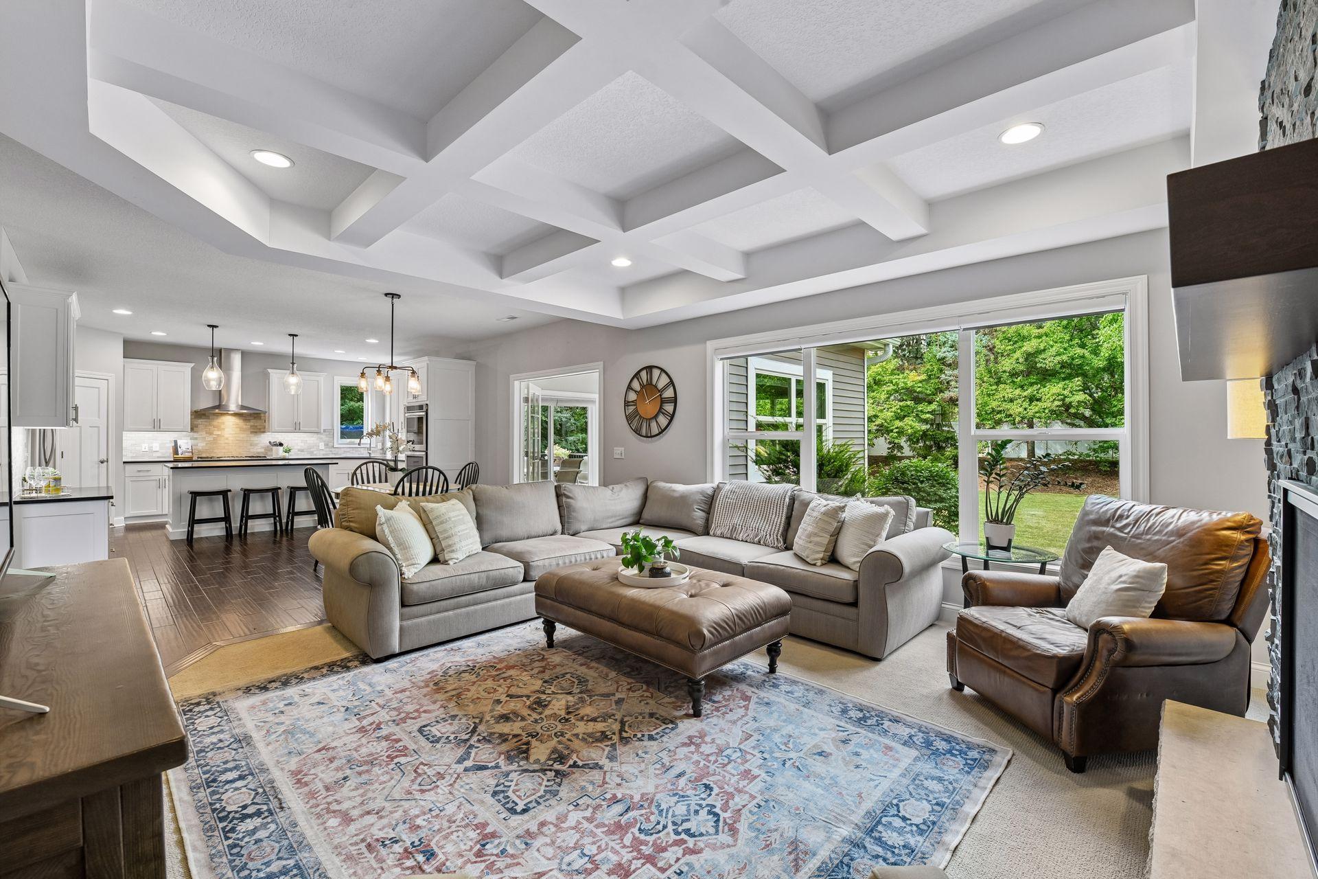 Expansive living area that flows into dining room and kitchen