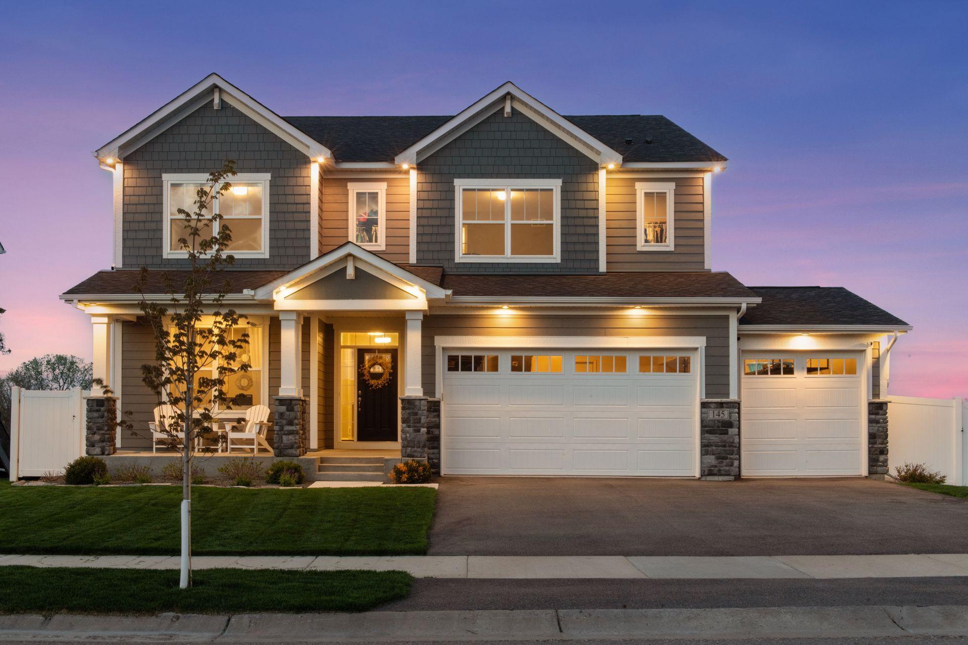 Welcome home to this stunning 2 story home in Island View Estates boasting over 5000sq ft with complete privacy.