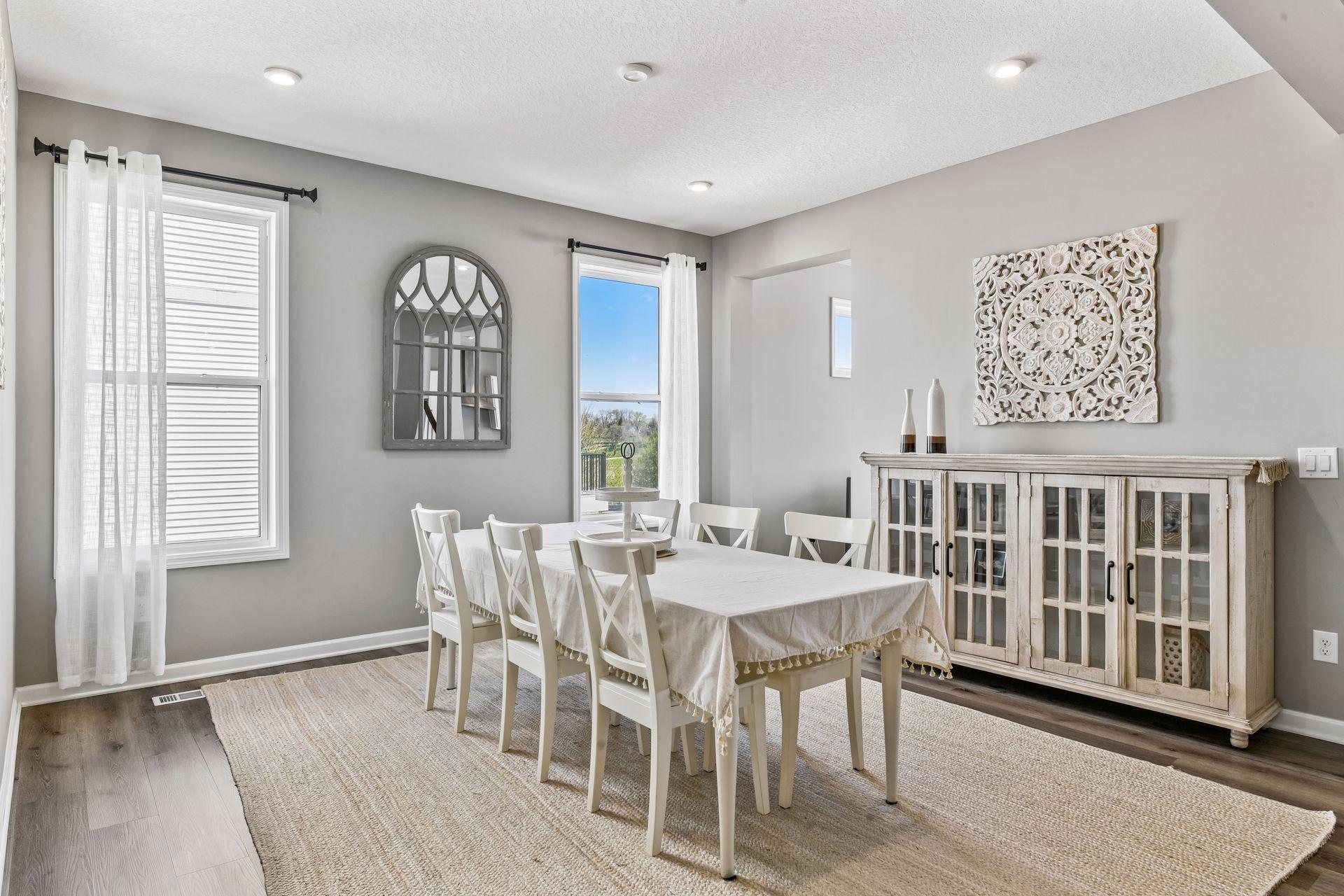 Large formal dining room perfect for entertaining