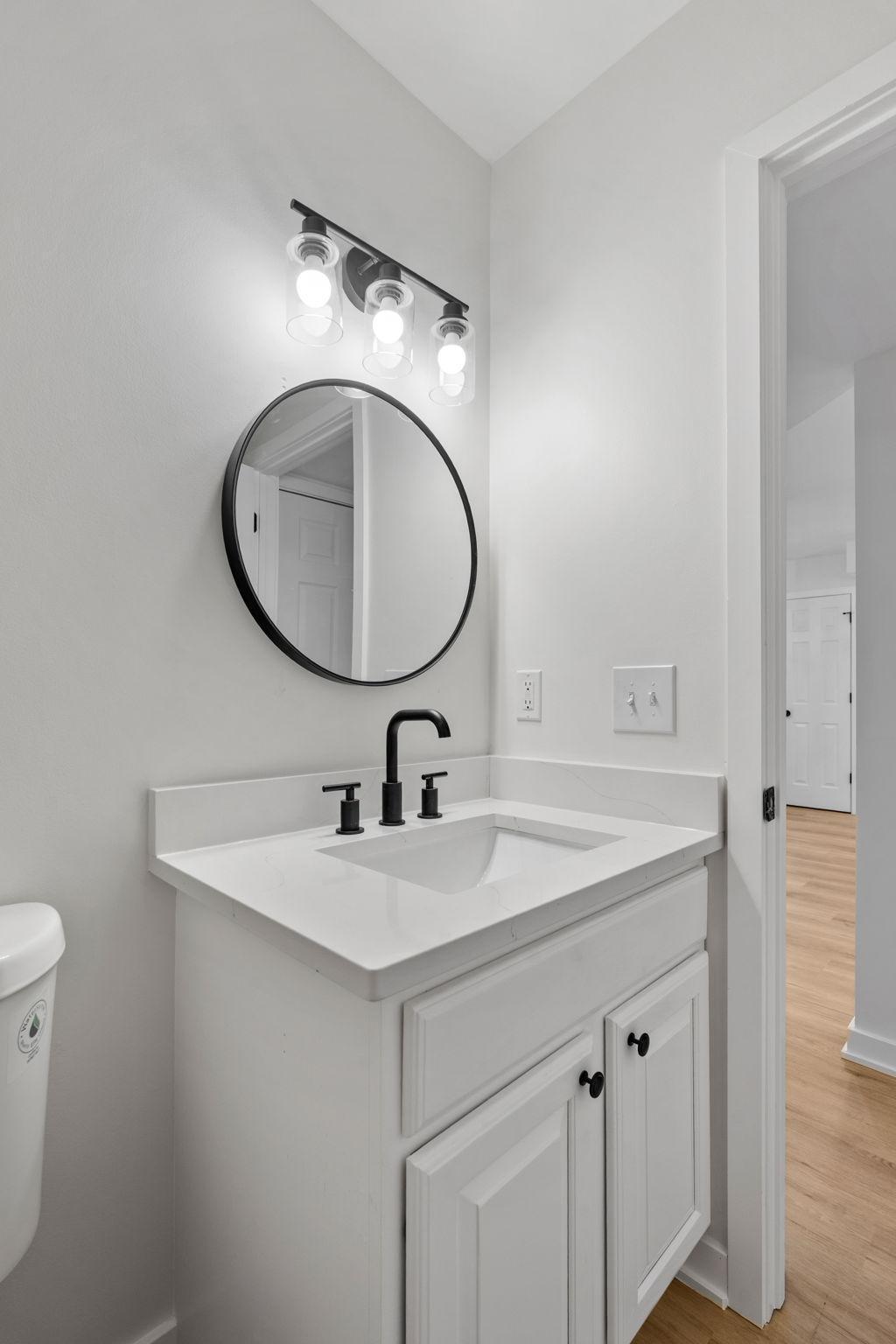 25-web-or-mls-9307 73rd St S-25.jpg