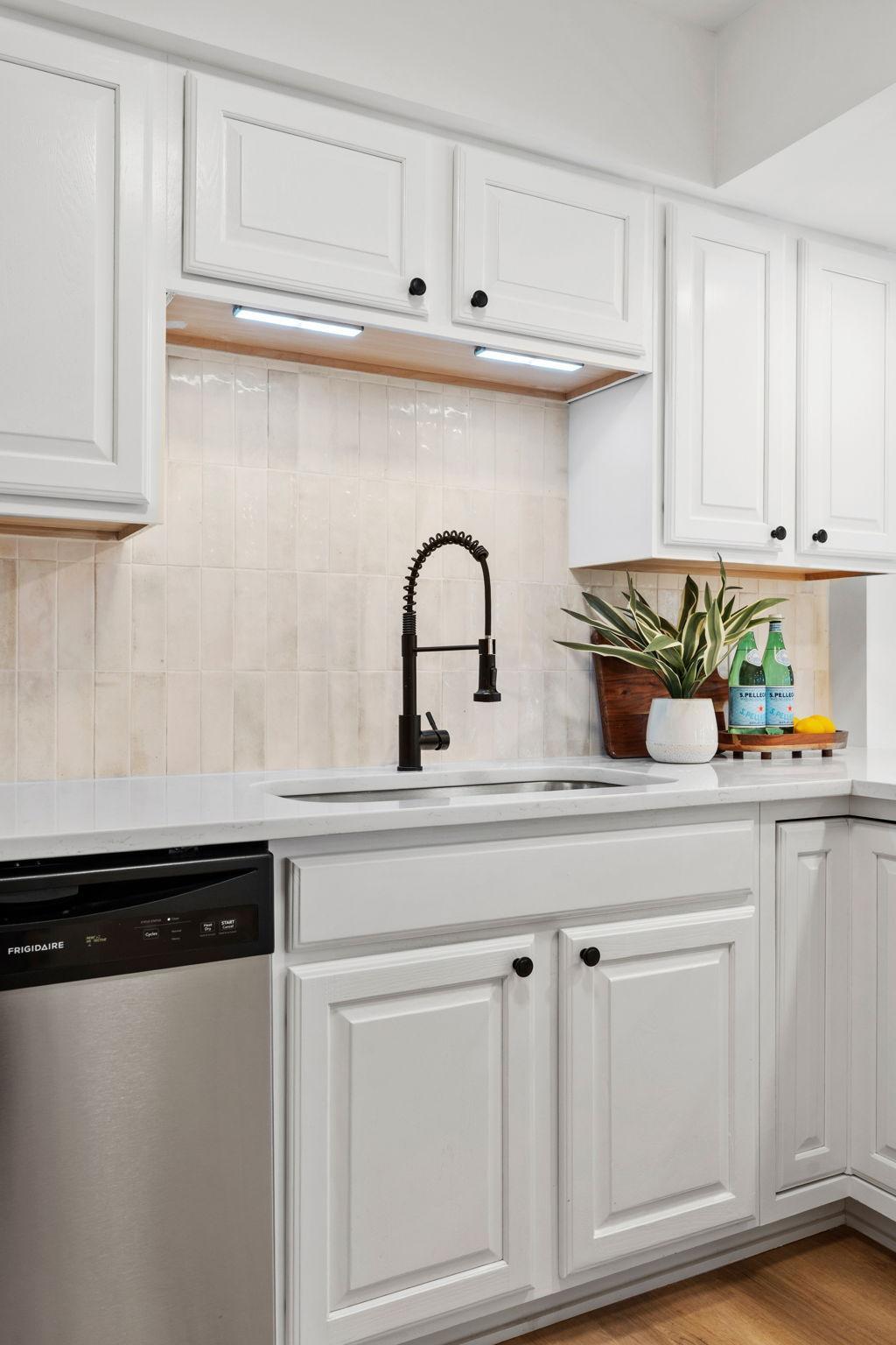 22-web-or-mls-9307 73rd St S-22.jpg