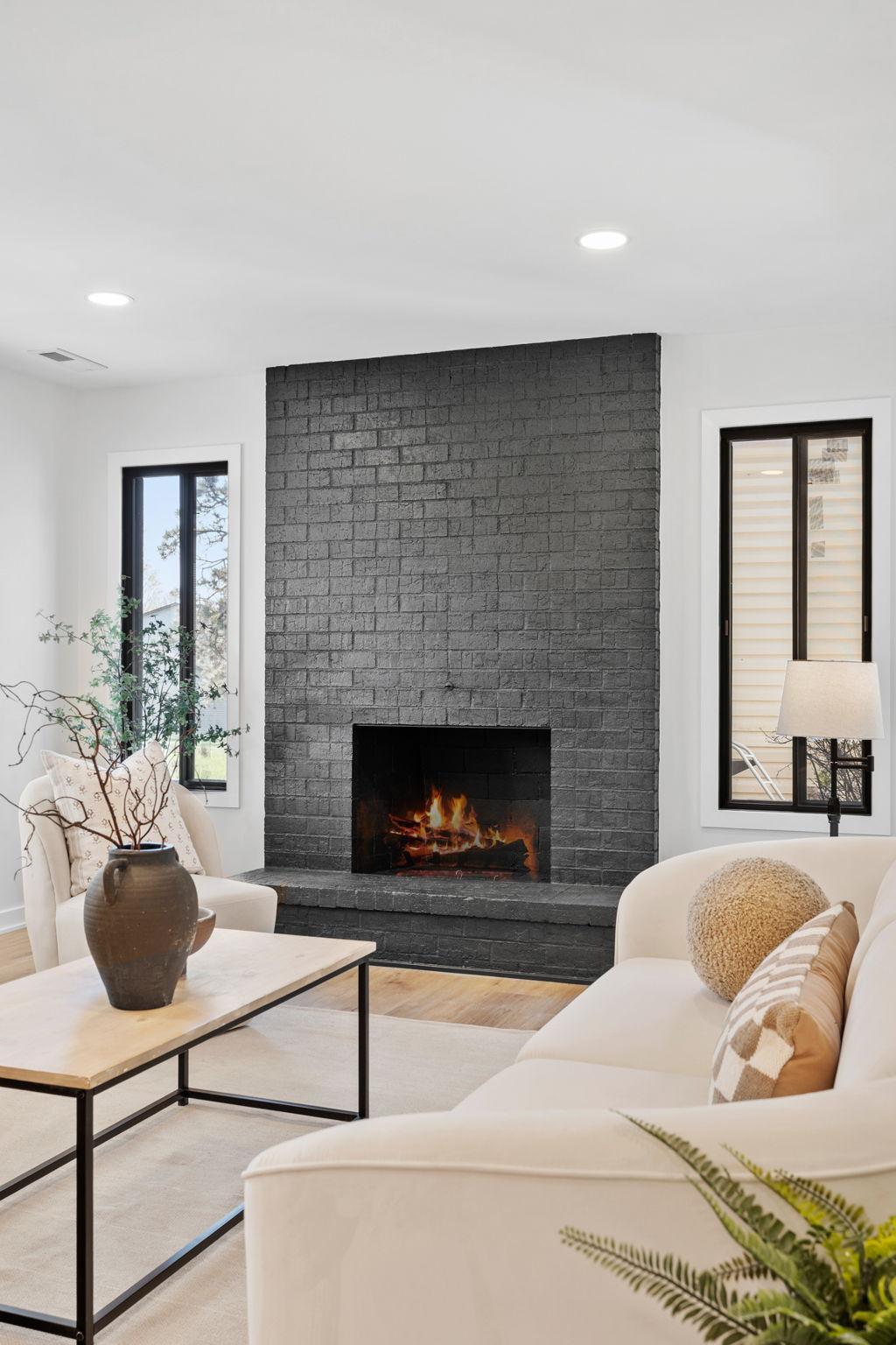 12-web-or-mls-9307 73rd St S-12.jpg