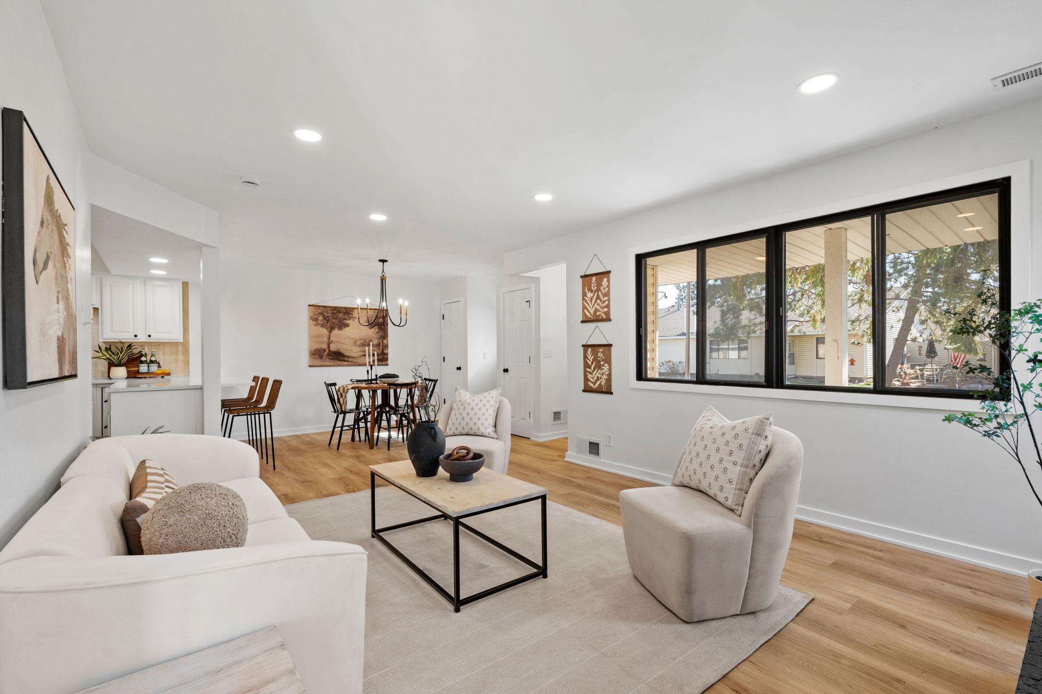 13-web-or-mls-9307 73rd St S-13.jpg