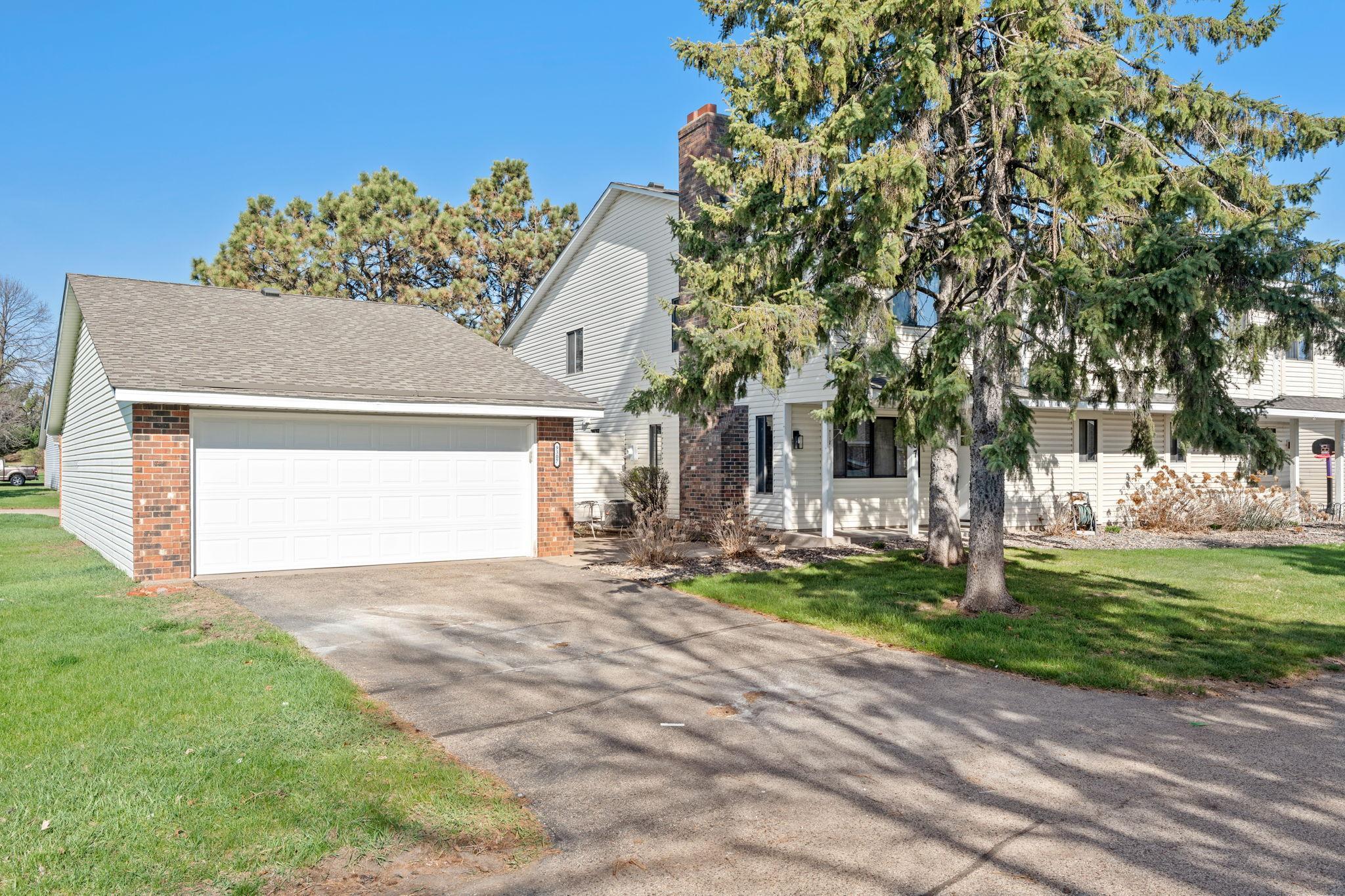 7-web-or-mls-9307 73rd St S-7.jpg