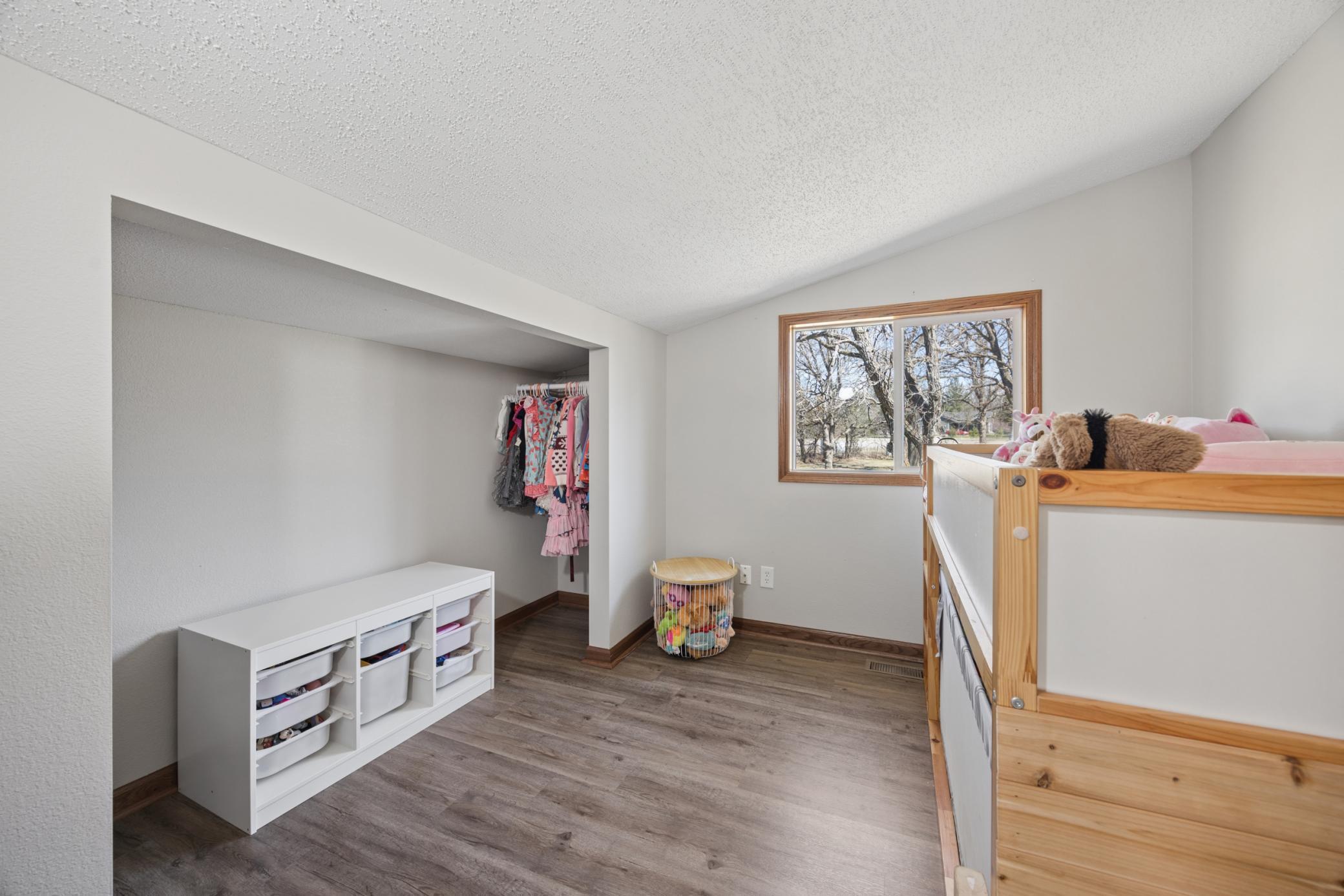 Upper level bedroom 2.. roomy and cute!