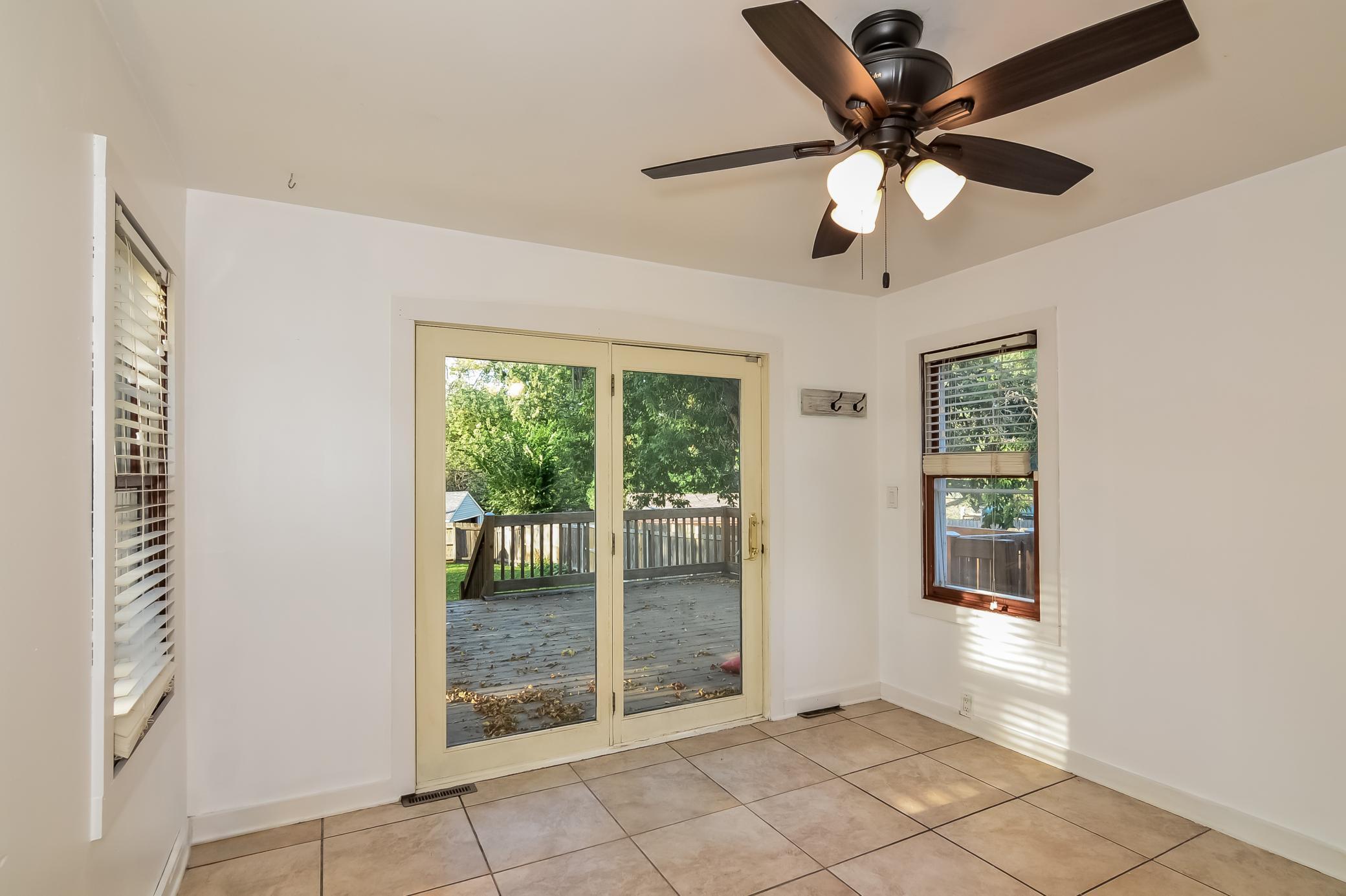 Dining Room-14861352.jpg