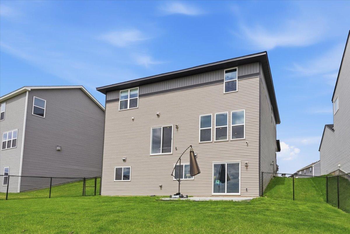 32-Back of Home.jpg