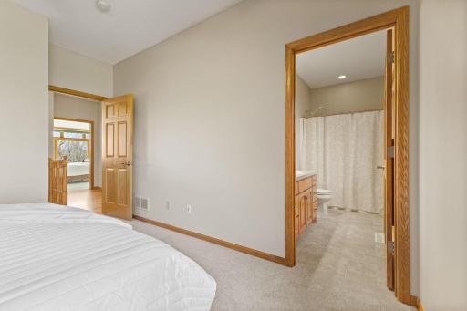 39541 Eastwood Avenue, North Branch, MN 55056
