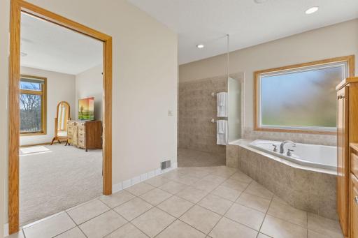 39541 Eastwood Avenue, North Branch, MN 55056
