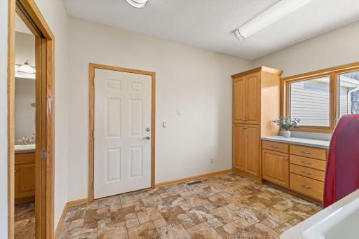 39541 Eastwood Avenue, North Branch, MN 55056