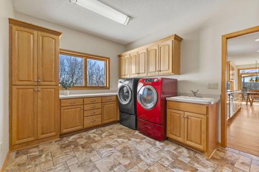 39541 Eastwood Avenue, North Branch, MN 55056