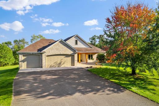 39541 Eastwood Avenue, North Branch, MN 55056