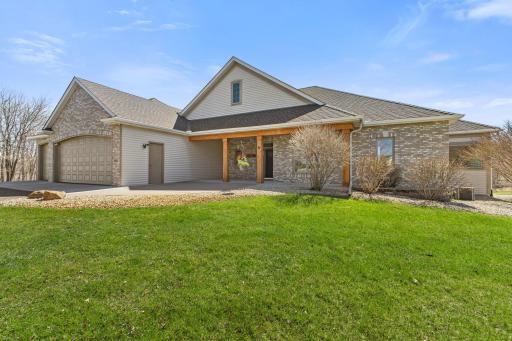 39541 Eastwood Avenue, North Branch, MN 55056