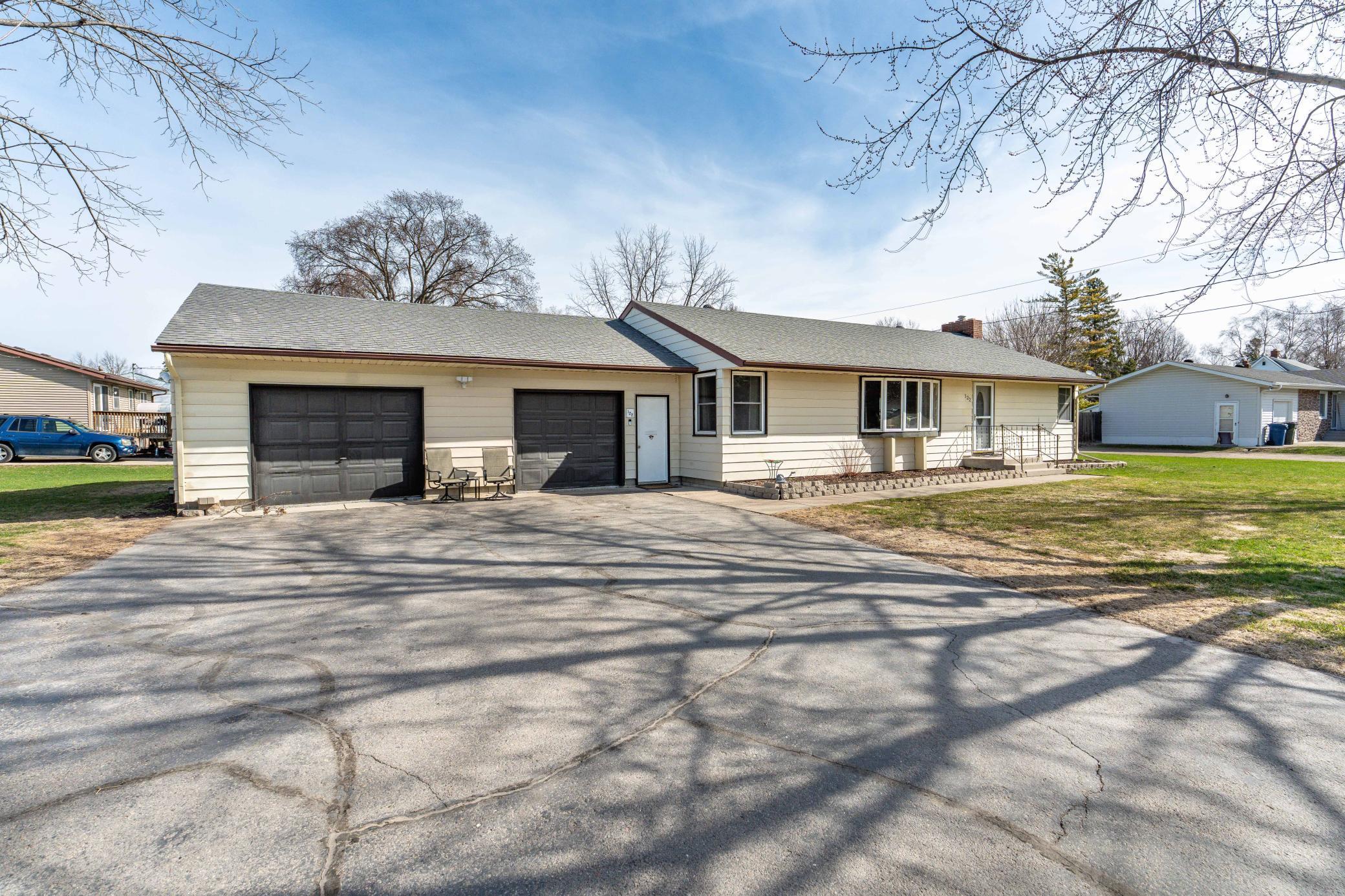 122 W Fir Ave - Fergus Falls