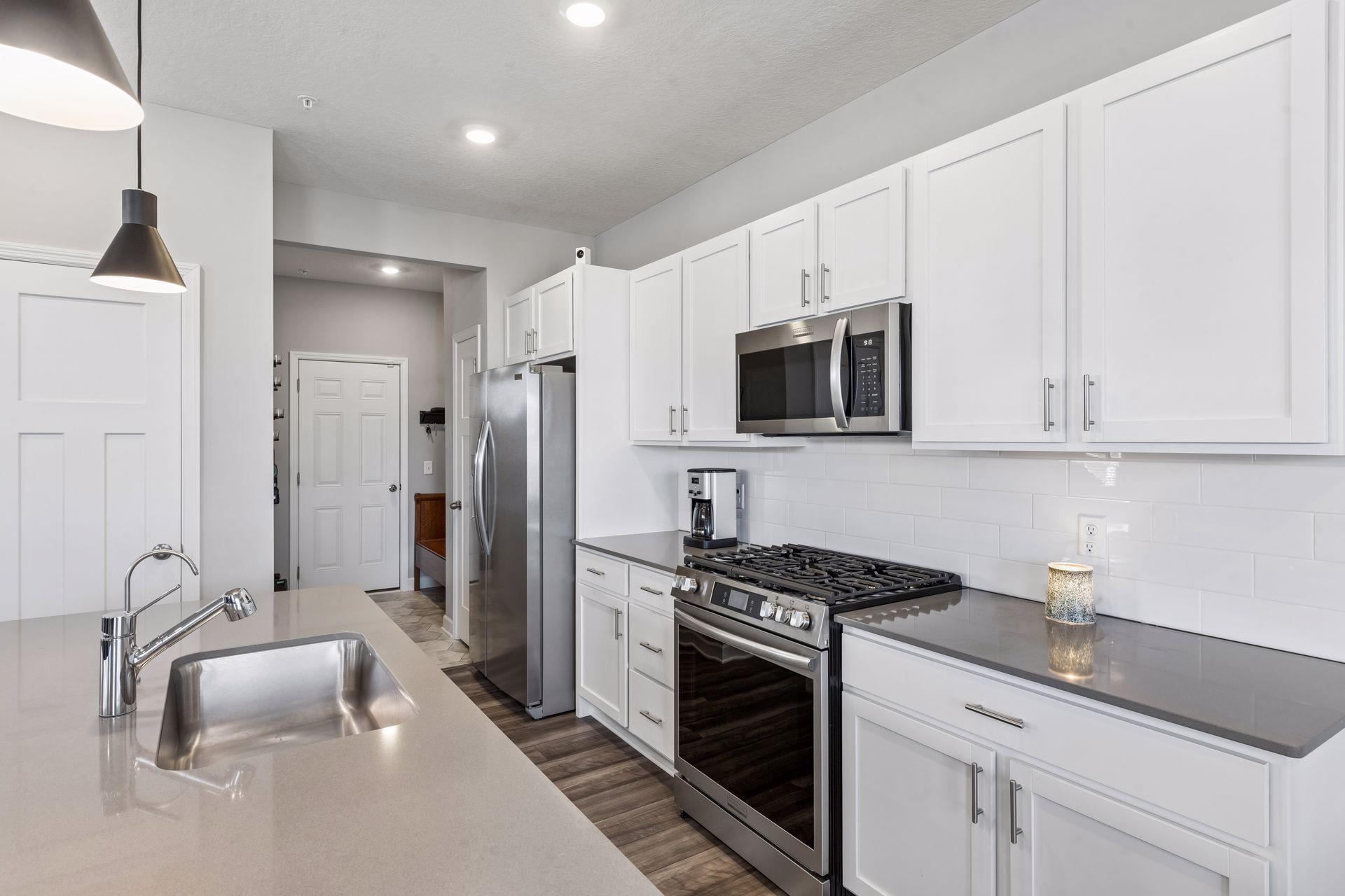 461 Murray Hill Way - Spacecrafting - 0013.jpg