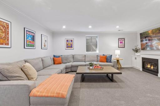 Great seating space for entertaining family and friends.