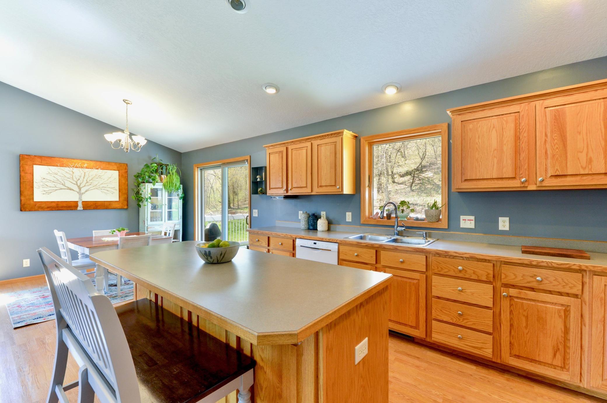 New Bosch dishwasher in '22, new microwave and oven in '24