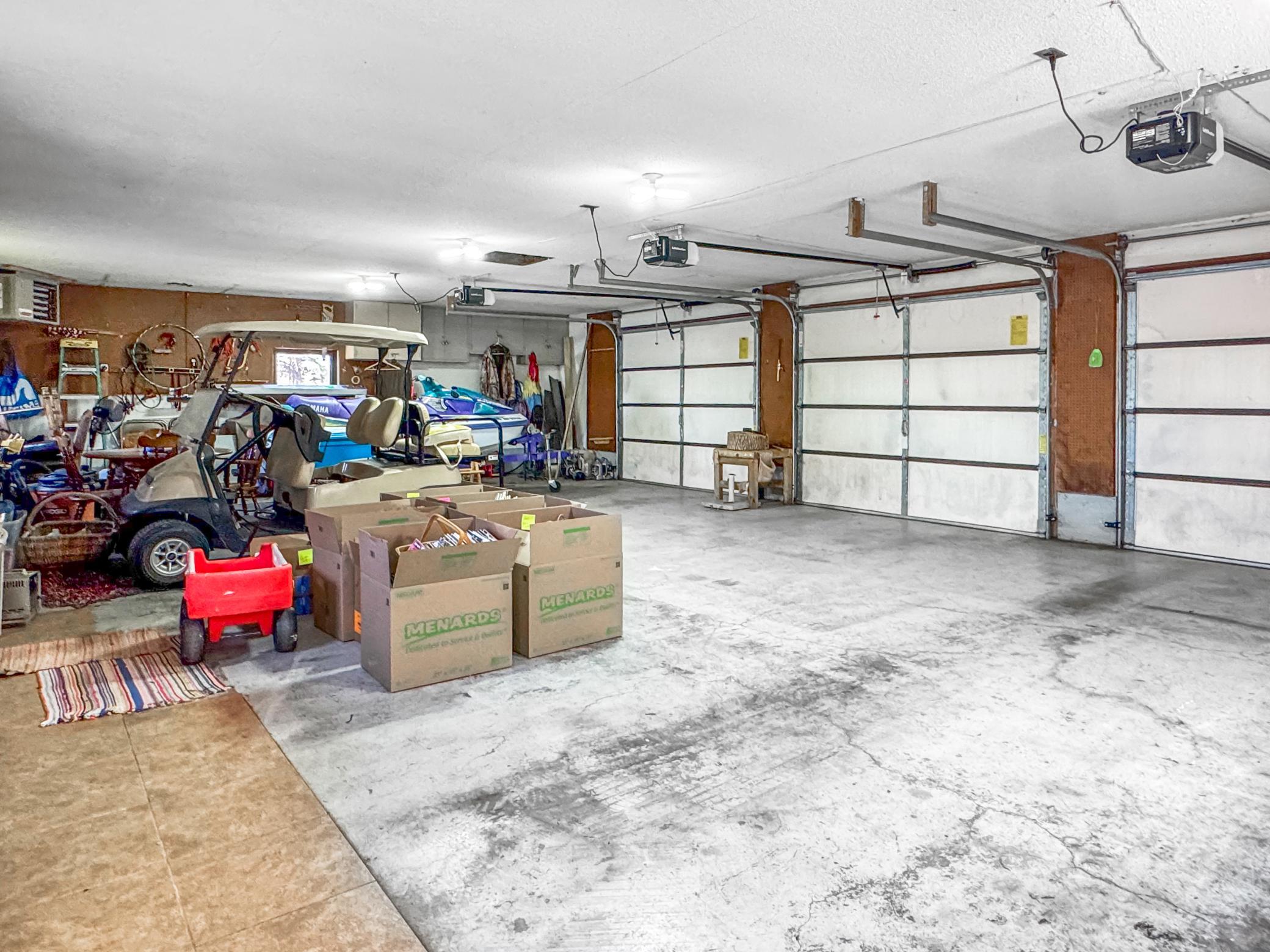 3-Stall Insulated Garage