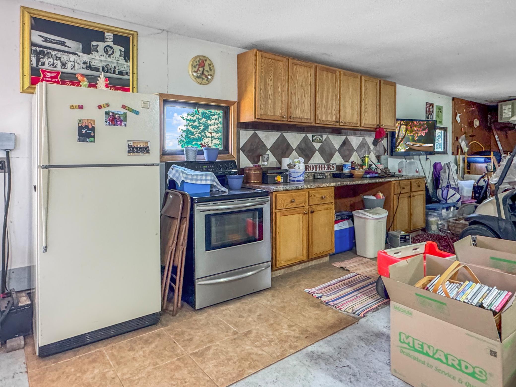 Garage Kitchenette for cooking the catch of the day!