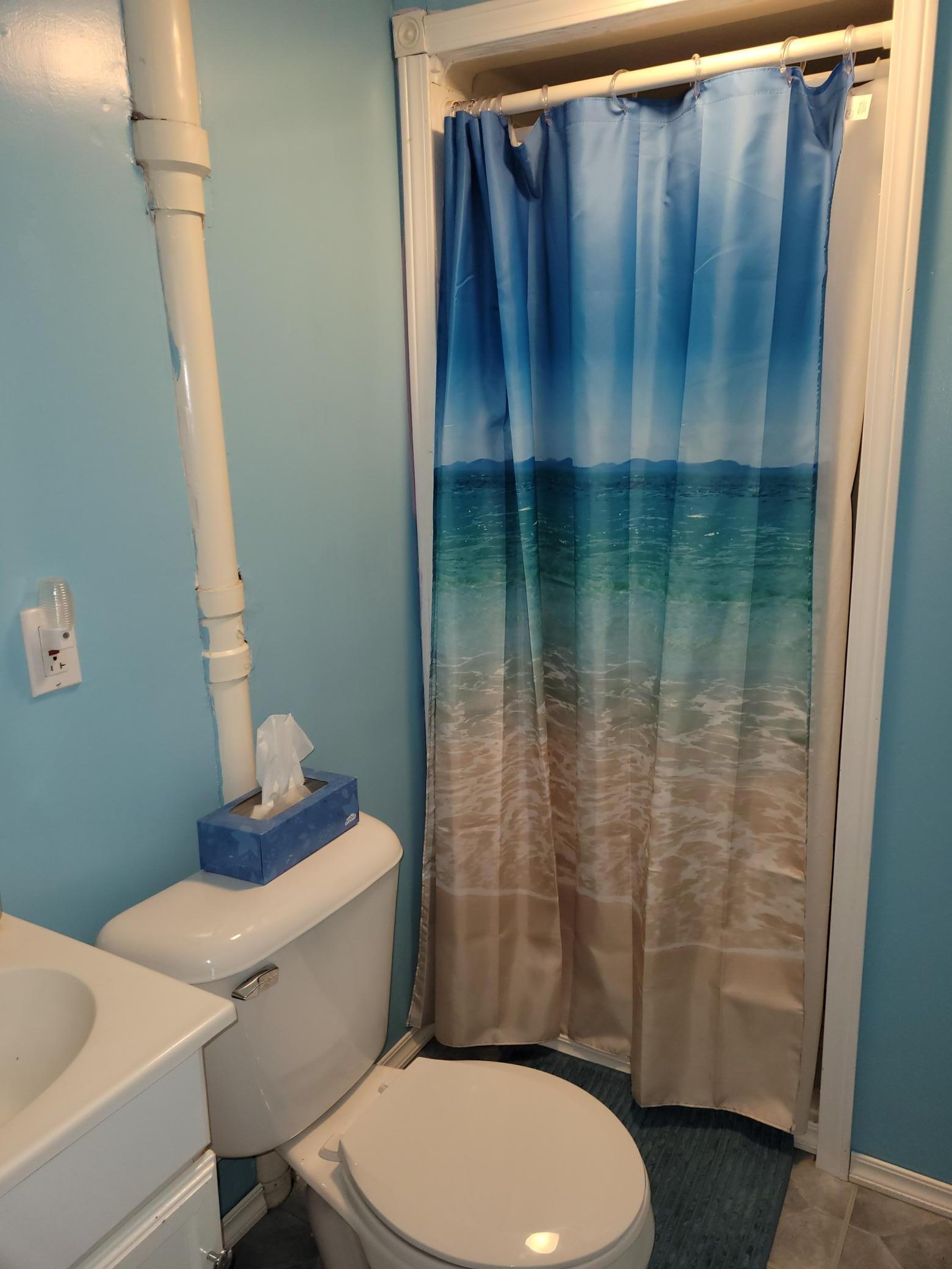 Upstairs Bathroom.jpg