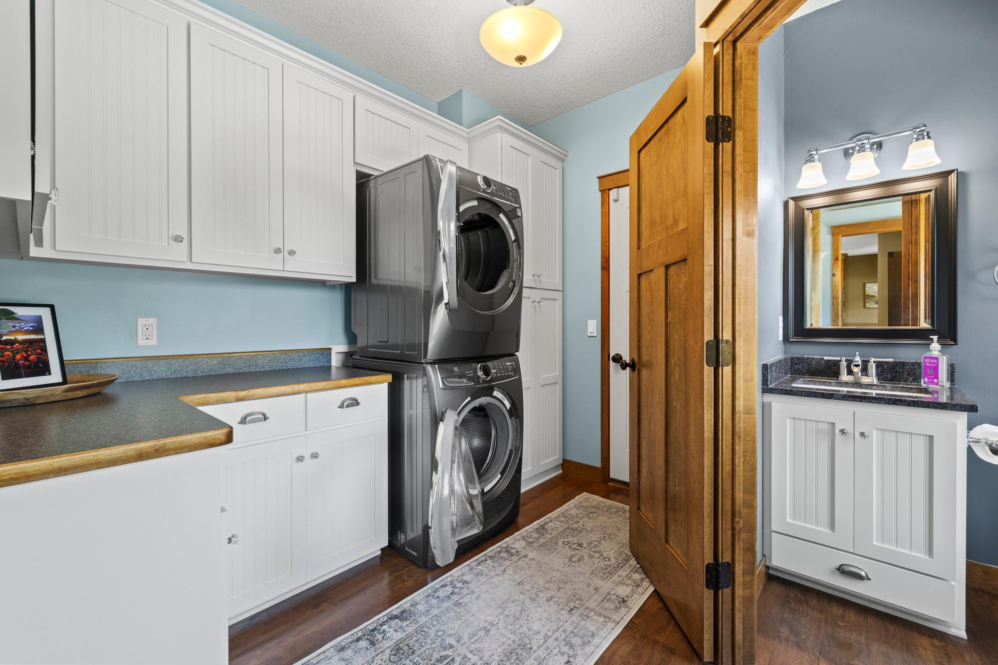 Main level Mud & Laundry room