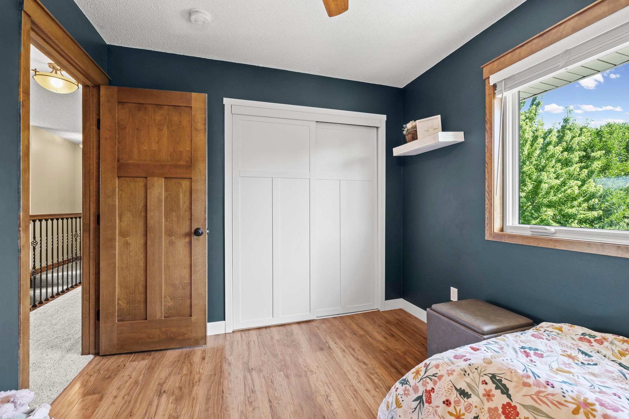 Maple 3 panel solid doors throughout