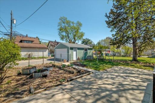 3821 Bloomington Avenue, Minneapolis, MN 55407