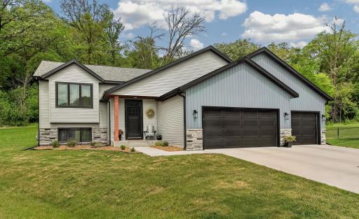 5411 Destination Lane NE, Rochester, MN 55906