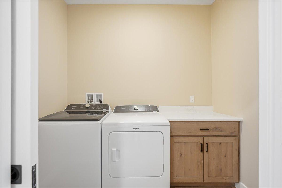 Laundry Area.jpg
