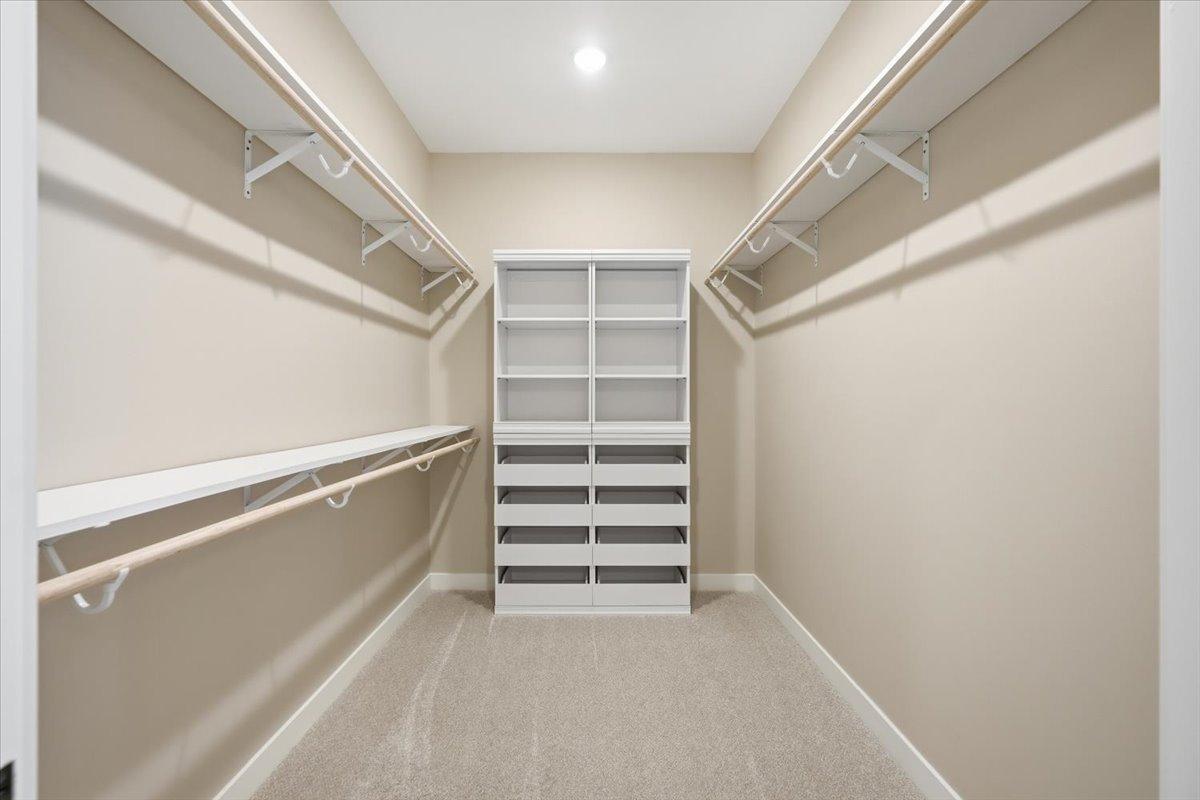 Closet.jpg